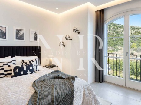 Villa en Marbella Club Golf Resort con vistas panorámicas al mar en venta