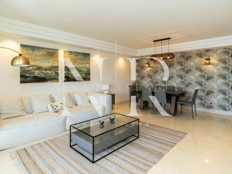 Appartement à vendre dans la résidence Jardines del Príncipe, à quelques minutes de la plage