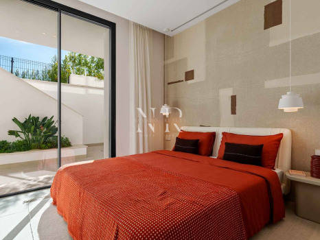 Newly built villa in La Quinta with panoramic sea views for sale