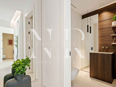 Newly built villa in La Quinta with panoramic sea views for sale