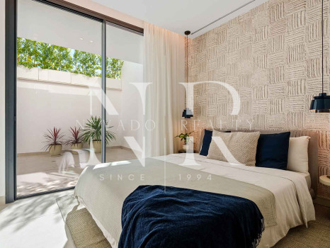 Newly built villa in La Quinta with panoramic sea views for sale