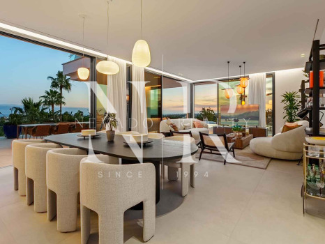 Newly built villa in La Quinta with panoramic sea views for sale