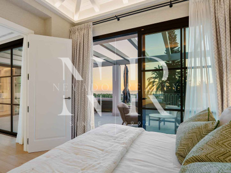 Villa en El Herrojo con vistas panorámicas al mar en venta