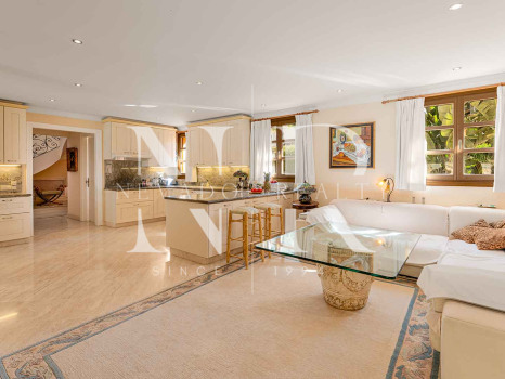 Villa en Nueva Andalucía en venta