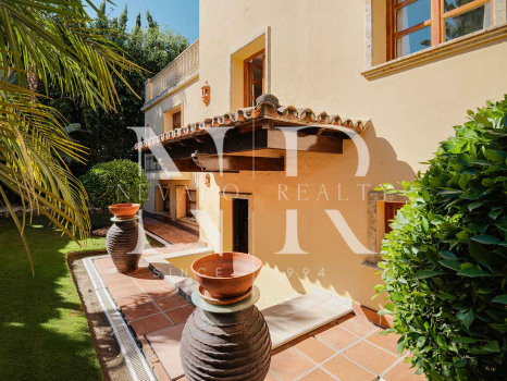 Villa en Nueva Andalucía en venta