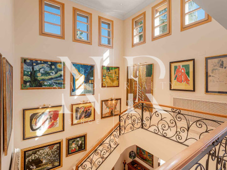 Villa en Nueva Andalucía en venta