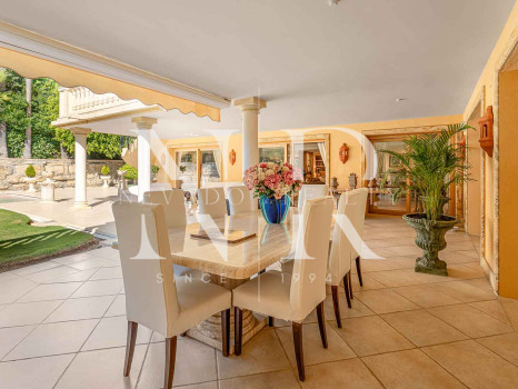 Villa en Nueva Andalucía en venta