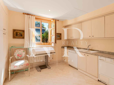 Villa en Nueva Andalucía en venta