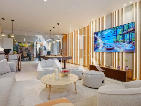 Newly built villa in La Quinta with sea views for sale