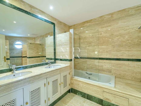 Appartement en bord de mer à vendre à Jardin del Mediterraneo