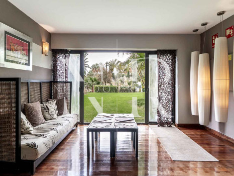 Villa à vendre près du terrain de golf à Estepona