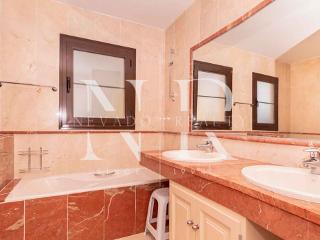 Appartement en bord de mer à Hacienda del Sol, Estepona, à vendre