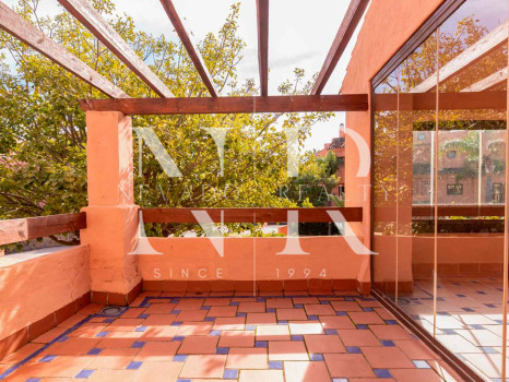Appartement en bord de mer à Hacienda del Sol, Estepona, à vendre