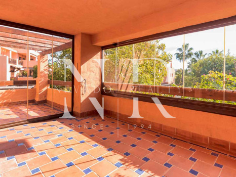 Appartement en bord de mer à Hacienda del Sol, Estepona, à vendre