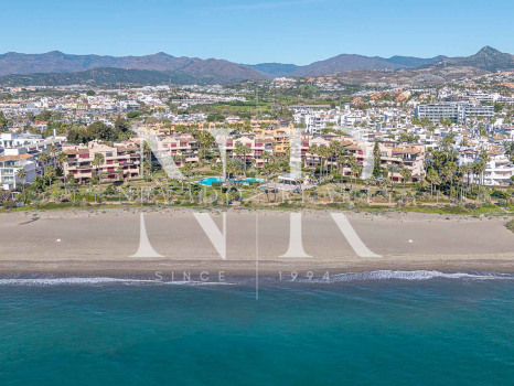 Frontline Beach Apartment in Costalita del Mar, Estepona for sale