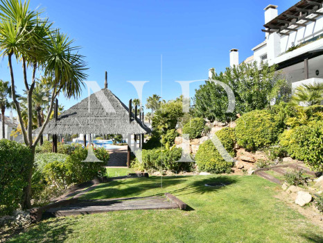 Maison mitoyenne avec vue sur la mer à Altos de Salamanca, Marbella Golden Mile à vendre