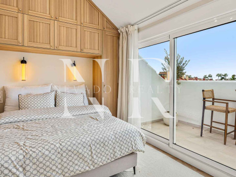 Maison mitoyenne avec vue sur la mer à Altos de Salamanca, Marbella Golden Mile à vendre