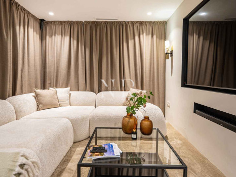 Maison mitoyenne avec vue sur la mer à Altos de Salamanca, Marbella Golden Mile à vendre
