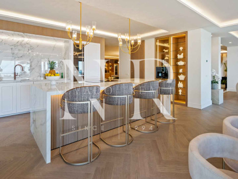 Penthouse avec vue sur la mer à vendre à Nueva Andalucía