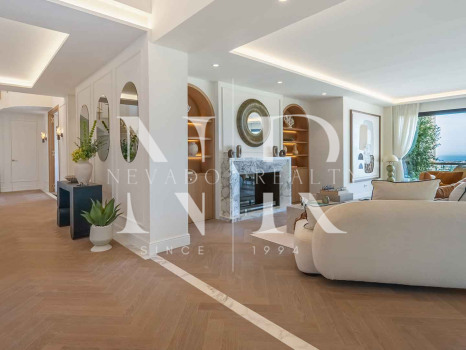 Penthouse avec vue sur la mer à vendre à Nueva Andalucía