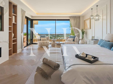 Penthouse avec vue sur la mer à vendre à Nueva Andalucía