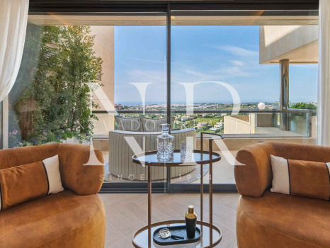 Penthouse avec vue sur la mer à vendre à Nueva Andalucía