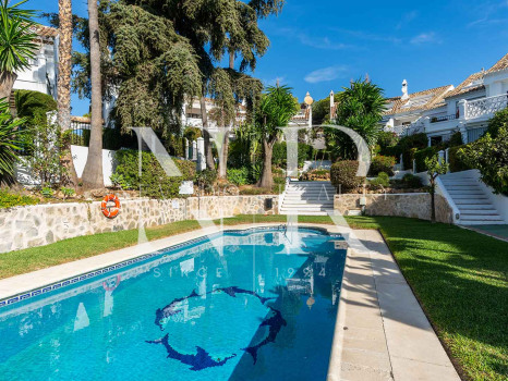 Semi-detached house in the Montepiedra Milla de Oro residential complex, available for long-term rent