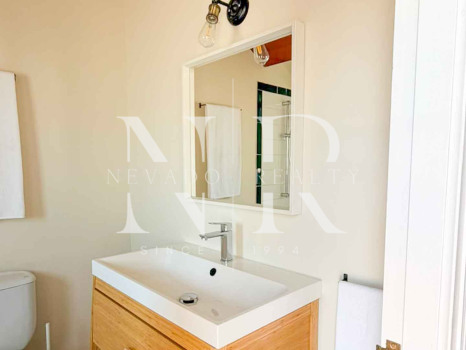 Semi-detached house in the Montepiedra Milla de Oro residential complex, available for long-term rent