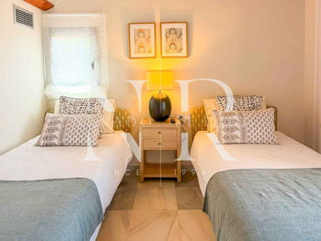 Semi-detached house in the Montepiedra Milla de Oro residential complex, available for long-term rent