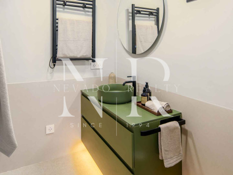 Frontline golf villa for sale at Los Naranjos Golf Club, Nueva Andalucía