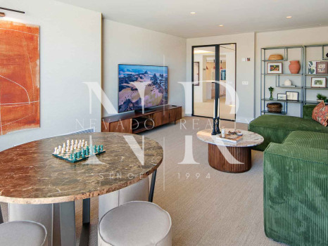 Frontline golf villa for sale at Los Naranjos Golf Club, Nueva Andalucía