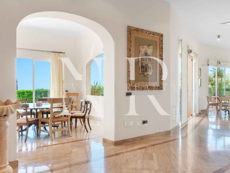 Villa avec vue sur la mer à Puerto Almendro, El Capitán, Benahavís