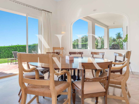 Villa avec vue sur la mer à Puerto Almendro, El Capitán, Benahavís