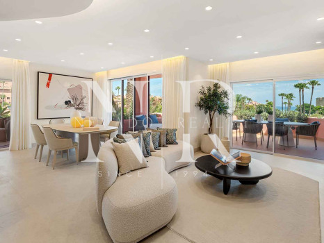 Apartment on the beachfront in Cabo Bermejo, Estepona, for sale