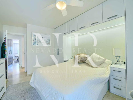Penthouse in Marbella Centre in the Parque Marbella urbanisation with private pool for sale