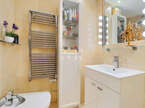 Penthouse for sale in central Marbella, in the Parque Marbella residential complex, with a private swimming pool