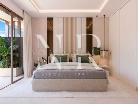 Ático en Elviria con solárium y piscina privada en venta