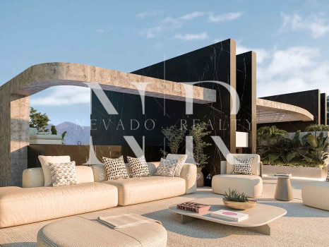 Ático en Elviria con solárium y piscina privada en venta