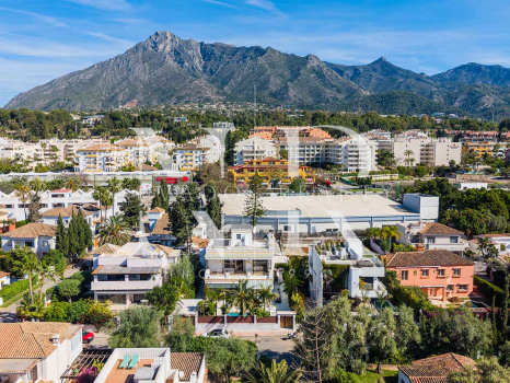 Villa en Urbanización Casablanca junto a la playa en venta