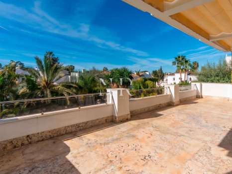 Beach side villa in the Casablanca residential complex for sale