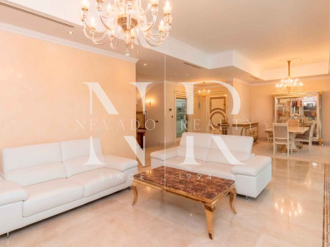 Villa en Urbanización Casablanca junto a la playa en venta