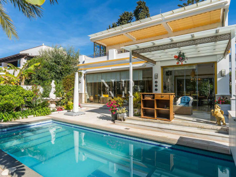 Beach side villa in the Casablanca residential complex for sale