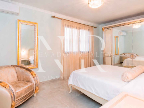 Villa en Urbanización Casablanca junto a la playa en venta