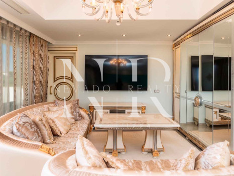 Villa en Urbanización Casablanca junto a la playa en venta