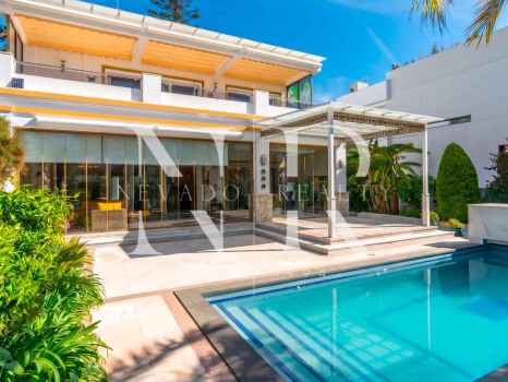 Villa en Urbanización Casablanca junto a la playa en venta