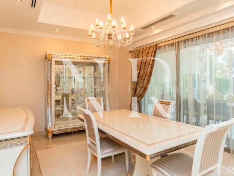 Villa en Urbanización Casablanca junto a la playa en venta