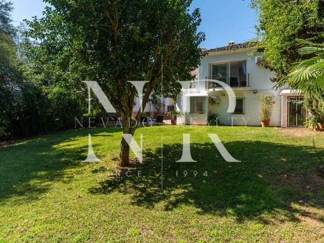 Villa in Marbella Hill Club for sale