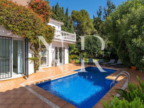 Villa in Marbella Hill Club for sale