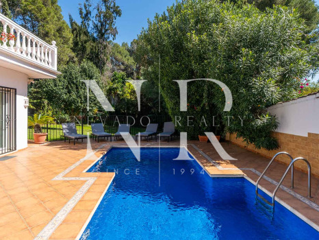 Villa in Marbella Hill Club for sale