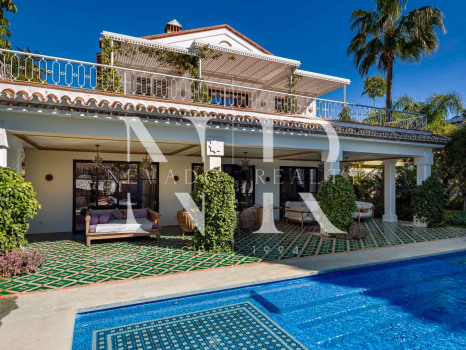 Villa en Aloha, Nueva Andalucía, en venta